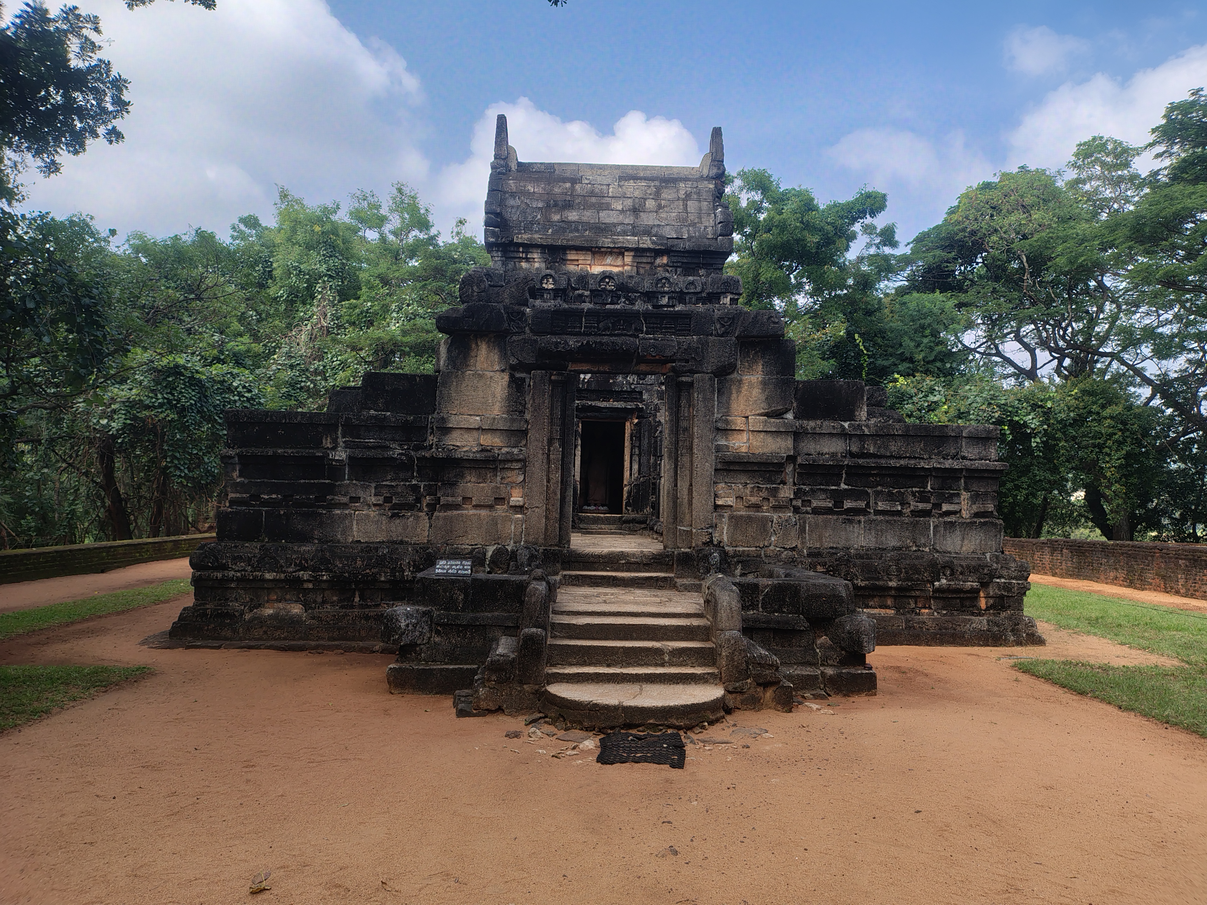 Nalanda Gedige, Mathale, Sri Lanka Nalanda Gedige, believed the centre point of Sri Lanka